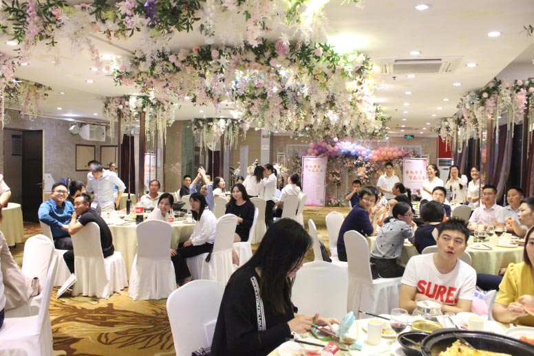 金秋華章 智贏未來——2019百度營(yíng)銷教育行業(yè)客戶中秋聯(lián)誼會(huì)圓滿落幕！